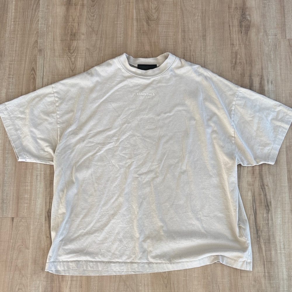 Essentials Off-White Short Sleeve Tee